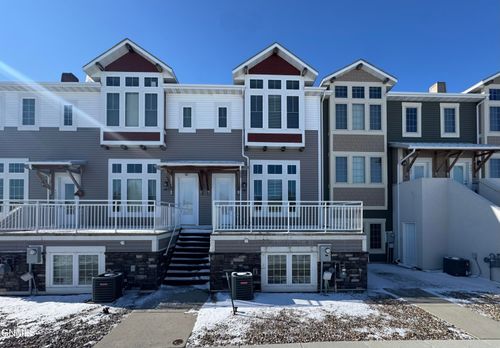 4005 E Calgary Ave, Bismarck, ND, 58503-1662 | Card Image