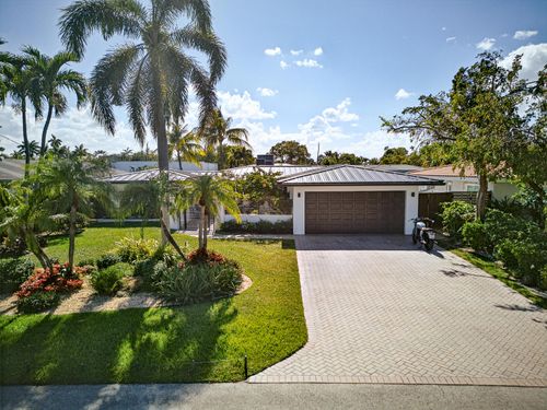 2125 Ne 17th Ter, Wilton Manors, FL, 33305-2413 | Card Image