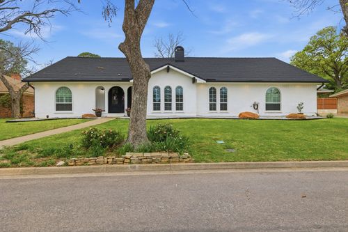 1613 Glasgow Drive, Arlington, TX, 76015 | Card Image