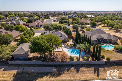 609 Avondale Ave, Home with 3 bedrooms, 3 bathrooms and 3 parking in San Angelo TX | Image 3