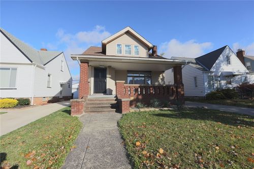 6502 Farnsworth Dr, Parma, OH, 44129-4624 | Card Image