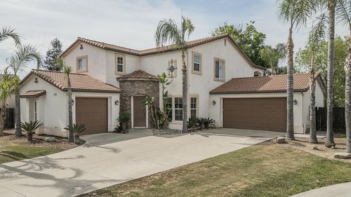 1377 Fenmore Ave, Sanger, CA, 93657-8734 | Card Image