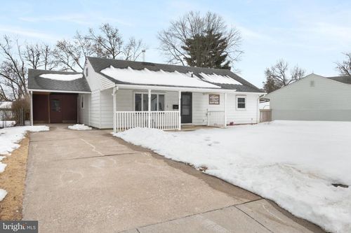 130 Lebbie Ln, FAIRLESS HILLS, PA, 19030-2404 | Card Image