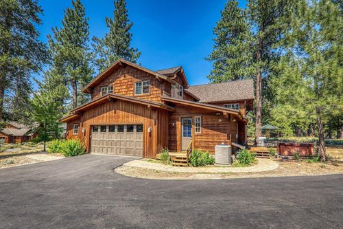 f28-26-12445 Lookout Loop, Truckee, CA, 96161-4529 | Card Image