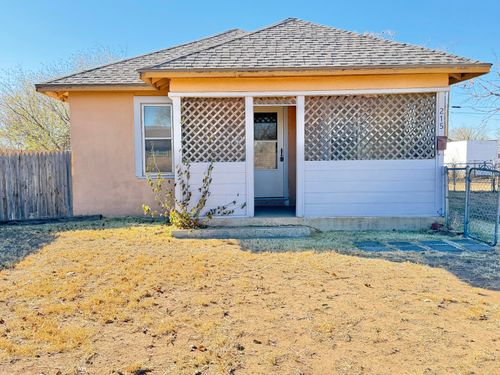 215 S 3rd St, Slaton, TX, 79364-4407 | Card Image