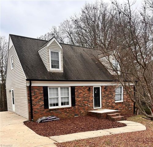 462 Shannon View St, North Wilkesboro, NC, 28659-8462 | Card Image