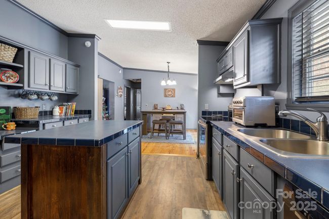334 Fox Den Rd, House other with 3 bedrooms, 2 bathrooms and null parking in Mars Hill NC | Image 12