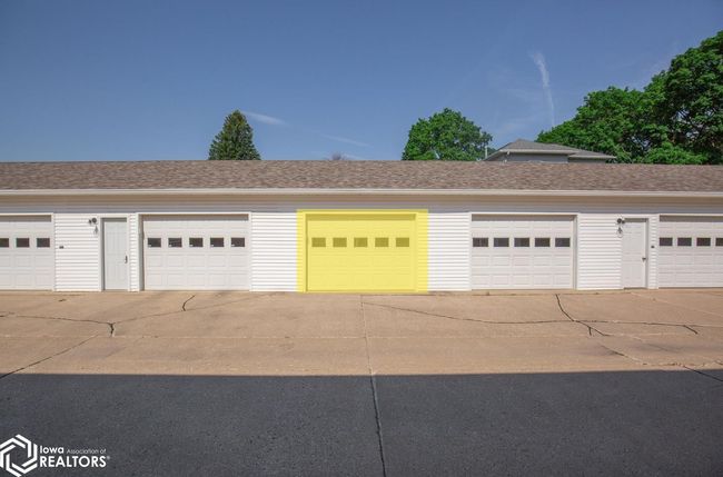 APT-8 - 408 S Hall St, Condo with 2 bedrooms, 2 bathrooms and null parking in Algona IA | Image 37