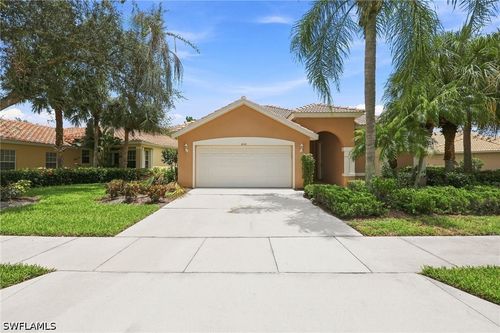 6116 Highwood Park Ln, NAPLES, FL, 34110-2382 | Card Image