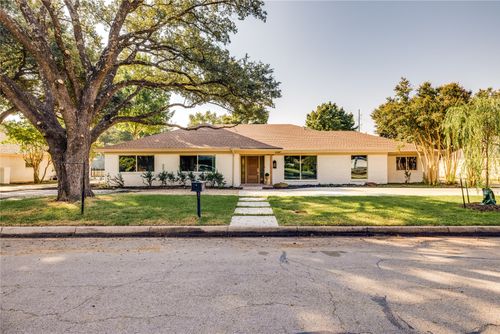 7017 Serrano Dr, Fort Worth, TX, 76126-2317 | Card Image