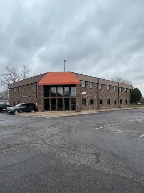 2800 Freeway Blvd, Brooklyn Center, MN, 55430-1751 | Card Image