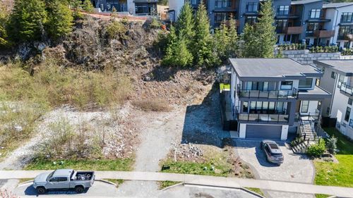 18-3385 Mamquam Rd, Squamish, BC, V8B0E3 | Card Image