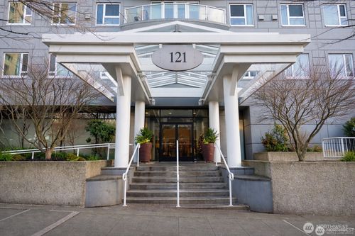 1702-121 Vine St, Seattle, WA, 98121-1455 | Card Image