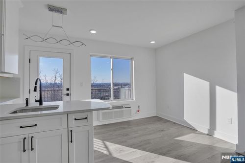 2601 Jane St, North Bergen, NJ, 07047-2222 | Card Image