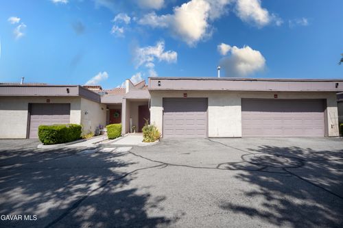 44-43334 32nd St W, Lancaster, CA, 93536-6633 | Card Image