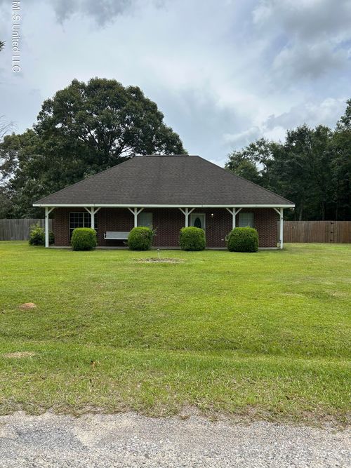 11 Olie Walker Rd, Perkinston, MS, 39573-5177 | Card Image