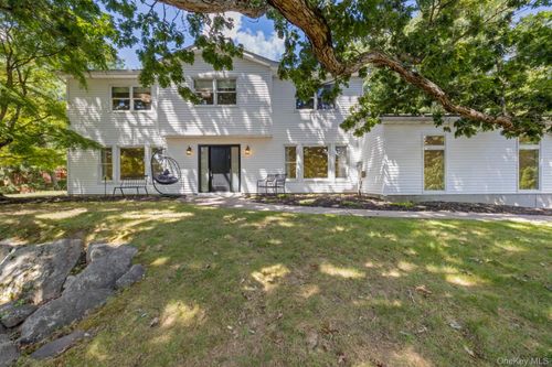 10 Demarest Rd, Spring Valley, NY, 10977-6517 | Card Image
