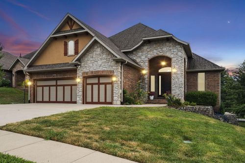 2956 S Ranch Dr, Springfield, MO, 65809-2204 | Card Image