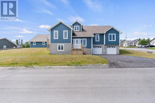 35 Alexander Crescent, Glovertown, NL, A0G2L0 | Card Image