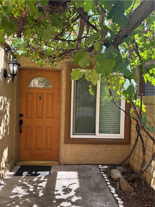 3-2750 Via Segovia, Fullerton, CA, 92835-2828 | Card Image