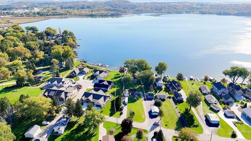 3404 Lake Dr, Hartford, WI, 53027 | Card Image