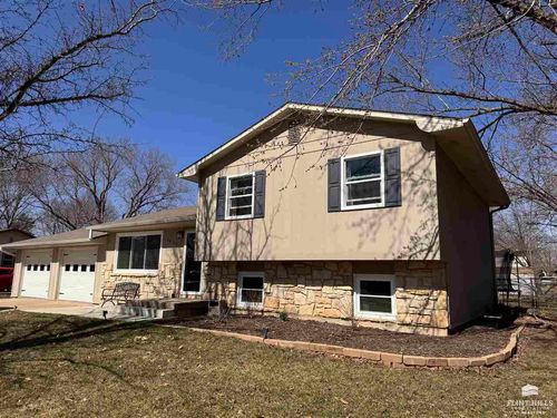 1420 Julie Drive, Wamego, KS, 66547 | Card Image