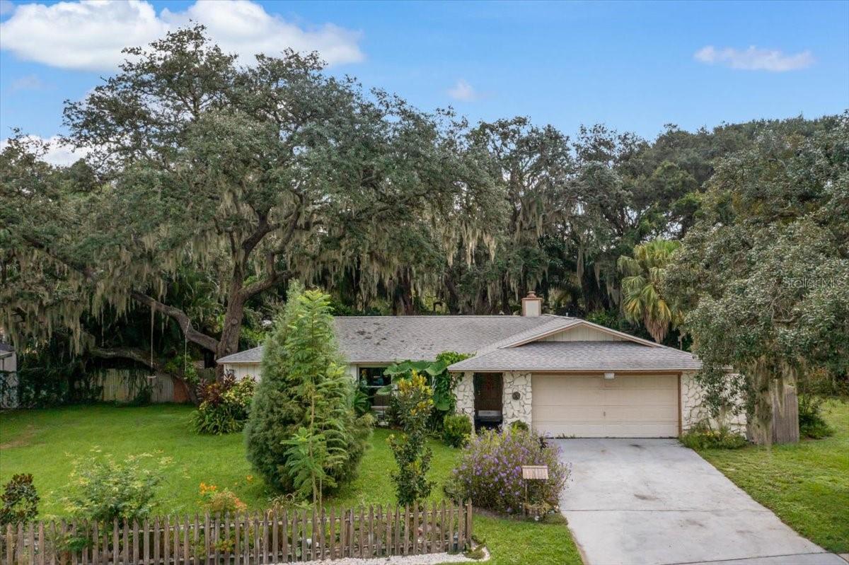 Yale Cir, Riverview, FL 33578