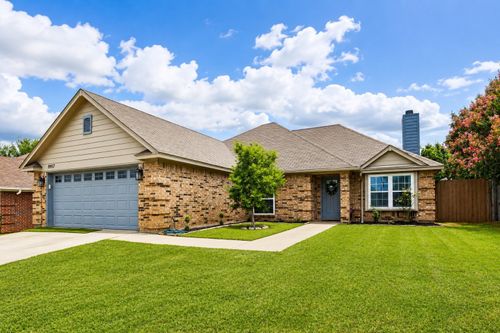 5957 Sundown Dr, Watauga, TX, 76148-1349 | Card Image