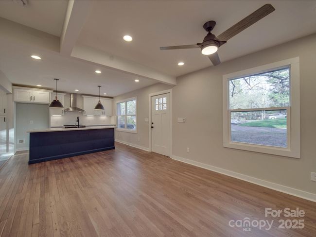 908 Davenport St, House other with 4 bedrooms, 3 bathrooms and null parking in Charlotte NC | Image 5