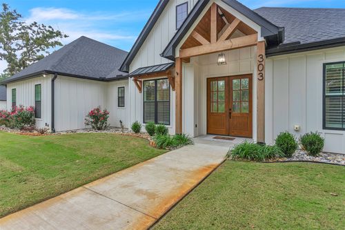 303 County Road 2462, Mineola, TX, 75773-1950 | Card Image