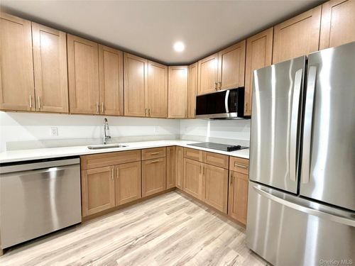 b-728 Route 6, Mahopac, NY, 10541-1689 | Card Image