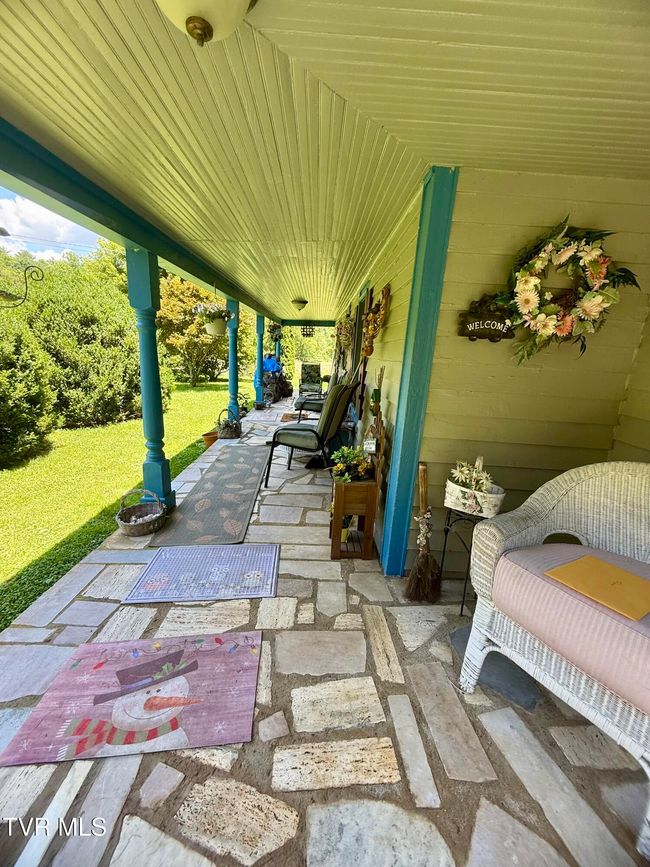 123 Mcmahan Gibbs Rd, House other with 2 bedrooms, 2 bathrooms and null parking in Roan Mountain TN | Image 74