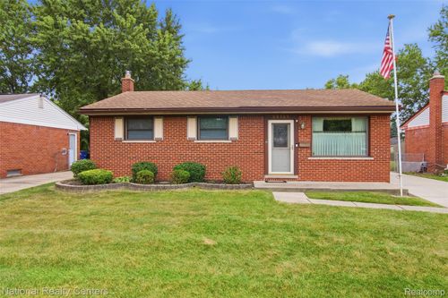 30469 Grandview Ave, Westland, MI, 48186-5058 | Card Image