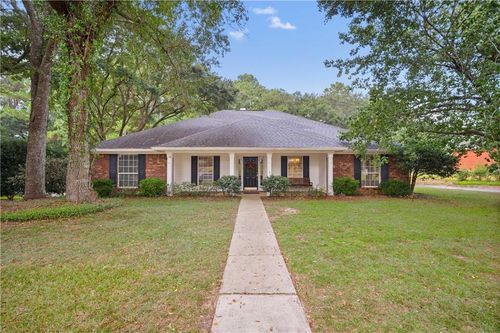 1040 Wakefield Dr W, Mobile, AL, 36695-8441 | Card Image
