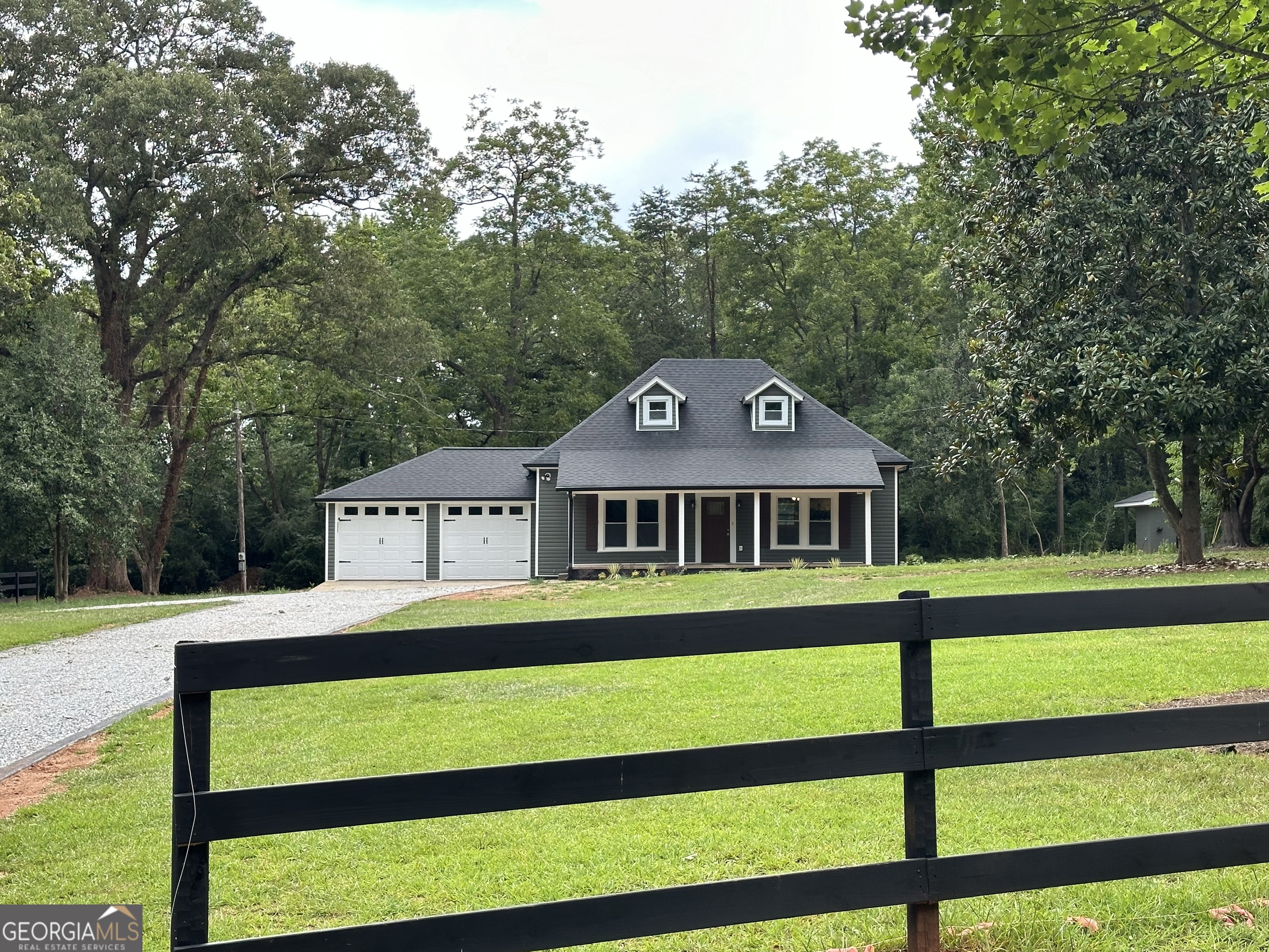 Lenox Cir, Griffin, GA 30224