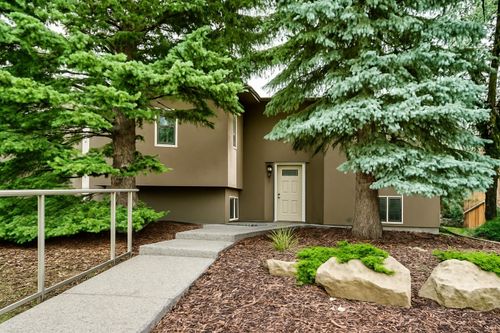 16 Rundleson Way Ne, Calgary, AB, T1Y3N6 | Card Image