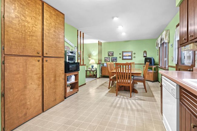 Kitchen to Dining | Image 9
