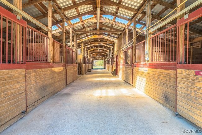 1316 General Puller Hwy, House other with 3 bedrooms, 2 bathrooms and null parking in Saluda VA | Image 35