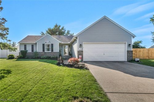 153 Sonesta Ave, Elyria, OH, 44035-8810 | Card Image
