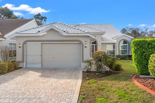 9339 Creole Ct, WEEKI WACHEE, FL, 34613-4205 | Card Image