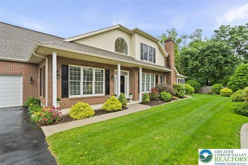 4741 Pinehurst Cir, CENTER VALLEY, PA, 18034-8433 | Card Image