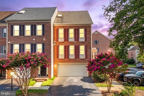 7559 Chrisland Cv, FALLS CHURCH, VA, 22042-7563 | Card Image