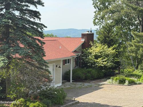 523 Breezy Hill Rd, Hillsdale, NY, 12529-5056 | Card Image