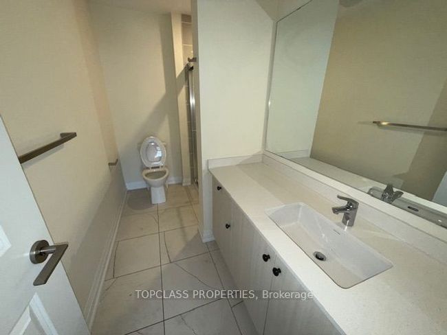 357 - 75 Attmar Dr, Condo with 2 bedrooms, 3 bathrooms and 1 parking in Brampton ON | Image 10