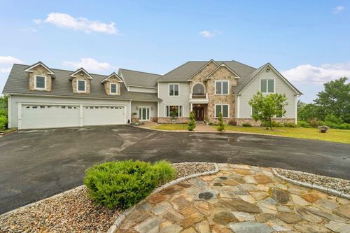 129 North Rd, Hillsborough, NH, 03244-4203 | Card Image