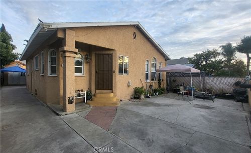 946 S Ferris Ave, East Los Angeles, CA, 90022-3802 | Card Image