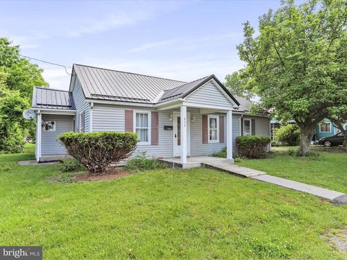 437 Everett Pl, ROMNEY, WV, 26757-1320 | Card Image