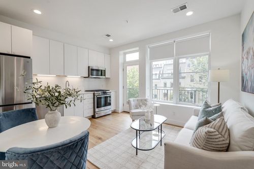 apt-202-2419 Ontario Rd Nw, WASHINGTON, DC, 20009-2716 | Card Image