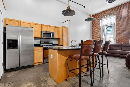3-350 Peters St Sw, Atlanta, GA, 30313-1126 | Card Image
