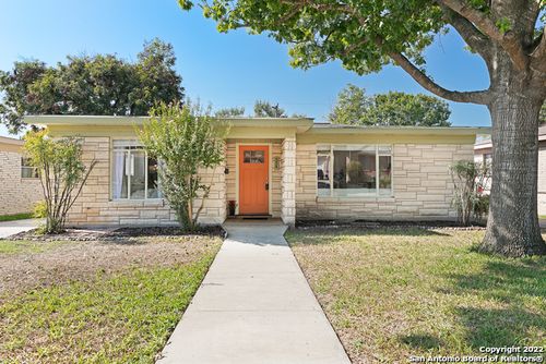 534 Cosgrove St, San Antonio, TX, 78210-5531 | Card Image
